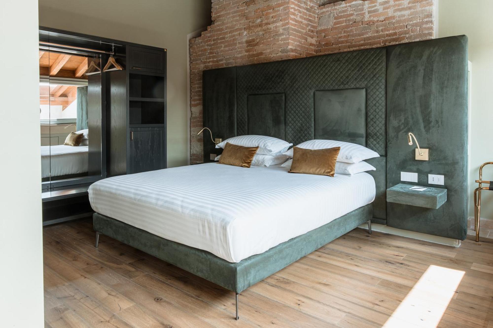 Pavillon Suite & Apartments 페스키에라델가르다 외부 사진