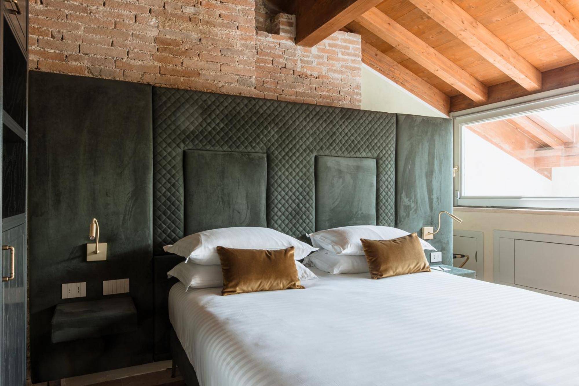 Pavillon Suite & Apartments 페스키에라델가르다 외부 사진