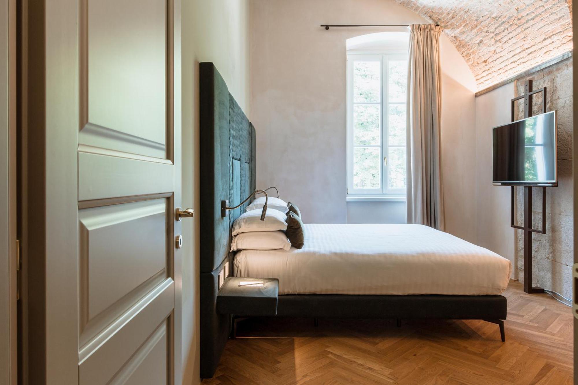 Pavillon Suite & Apartments 페스키에라델가르다 외부 사진